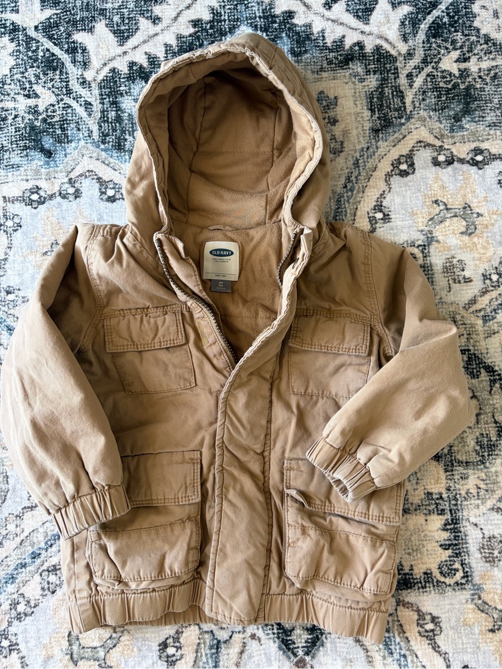 Old Navy Coat Size 3T - Picture 2 of 4